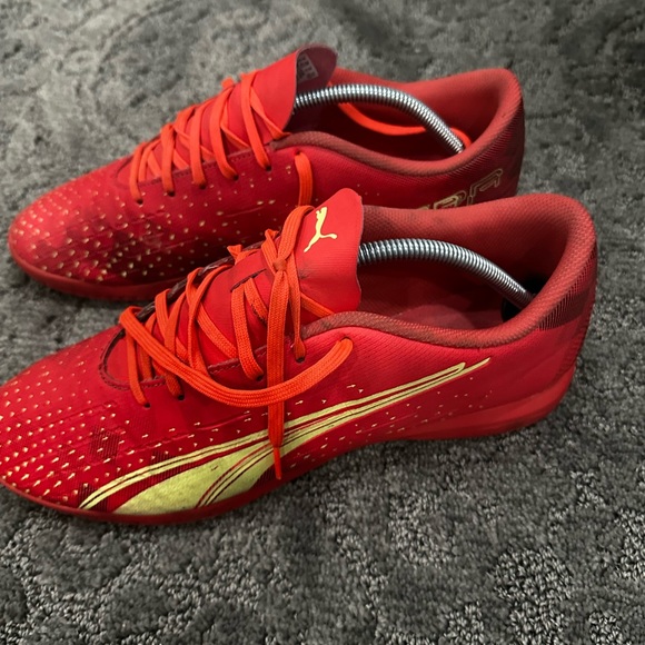 Puma indoor men soccer shoes - Picture 3 of 5